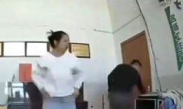 爆料不雅新闻,某明星不雅新闻引发热议